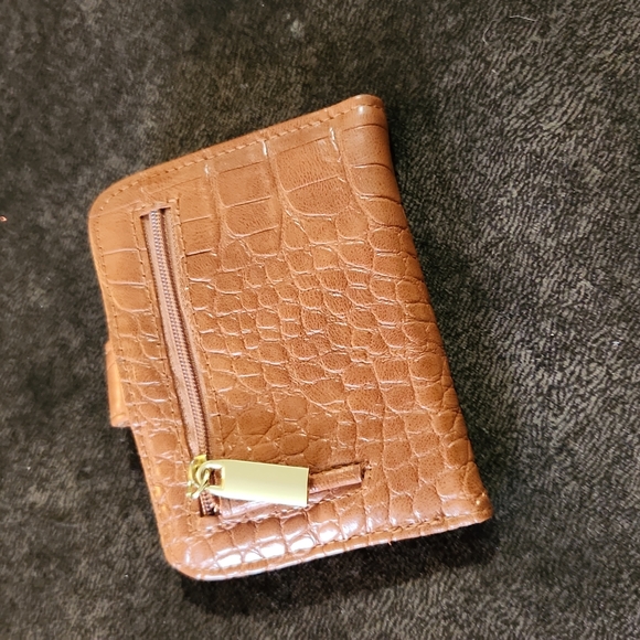 Small Wallet - Picture 2 of 6